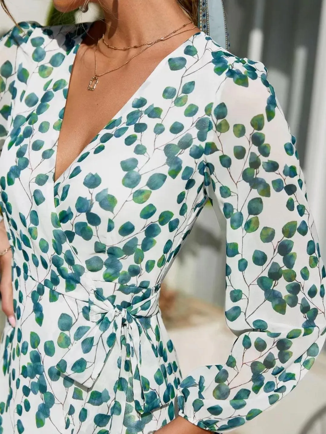 Aline Leaf Printed Long-sleeved V-neck Wrap Dress