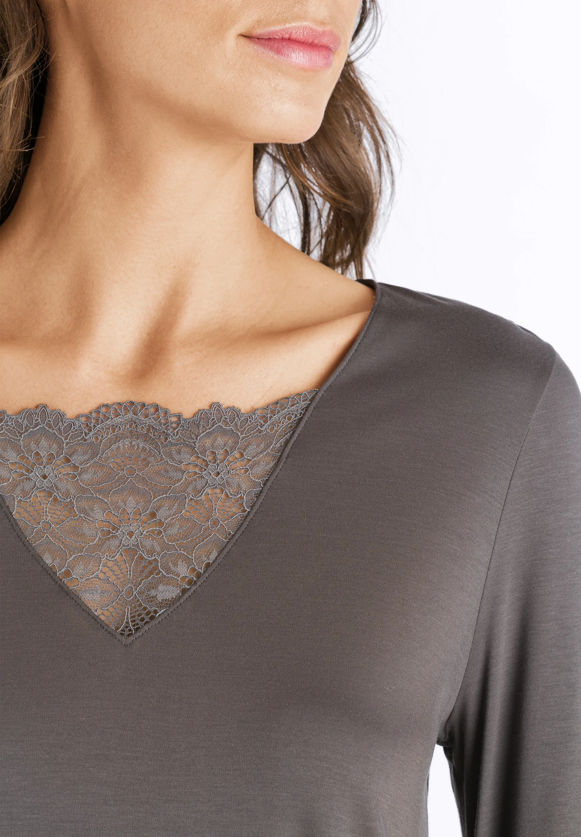 Aria Relaxed Scalloped Lace Blouse | Grey 76661-1704