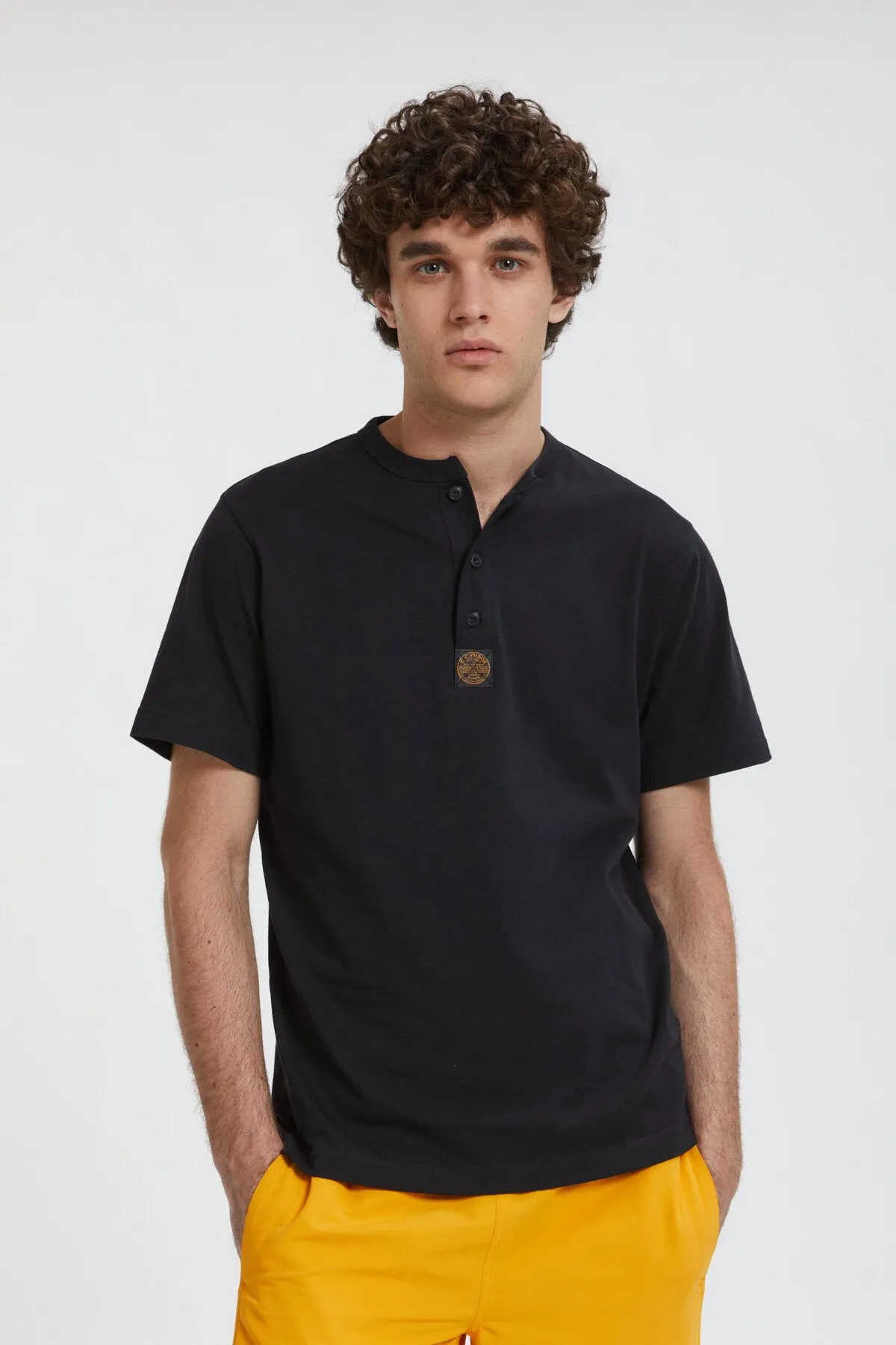 FRONTIER HENLEY T-SHIRT