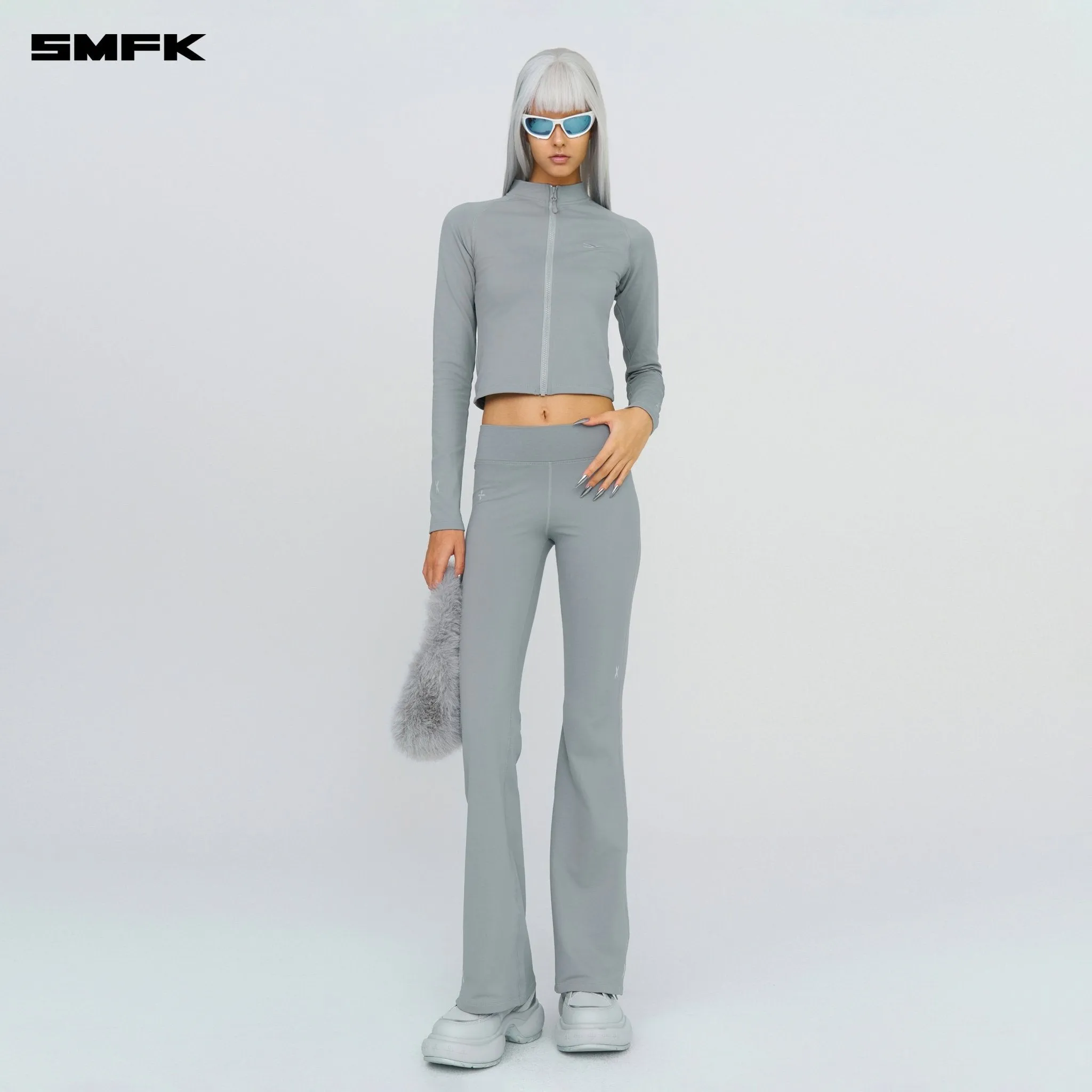 FUTURE X-Heat Shaping Flared Pants Gray