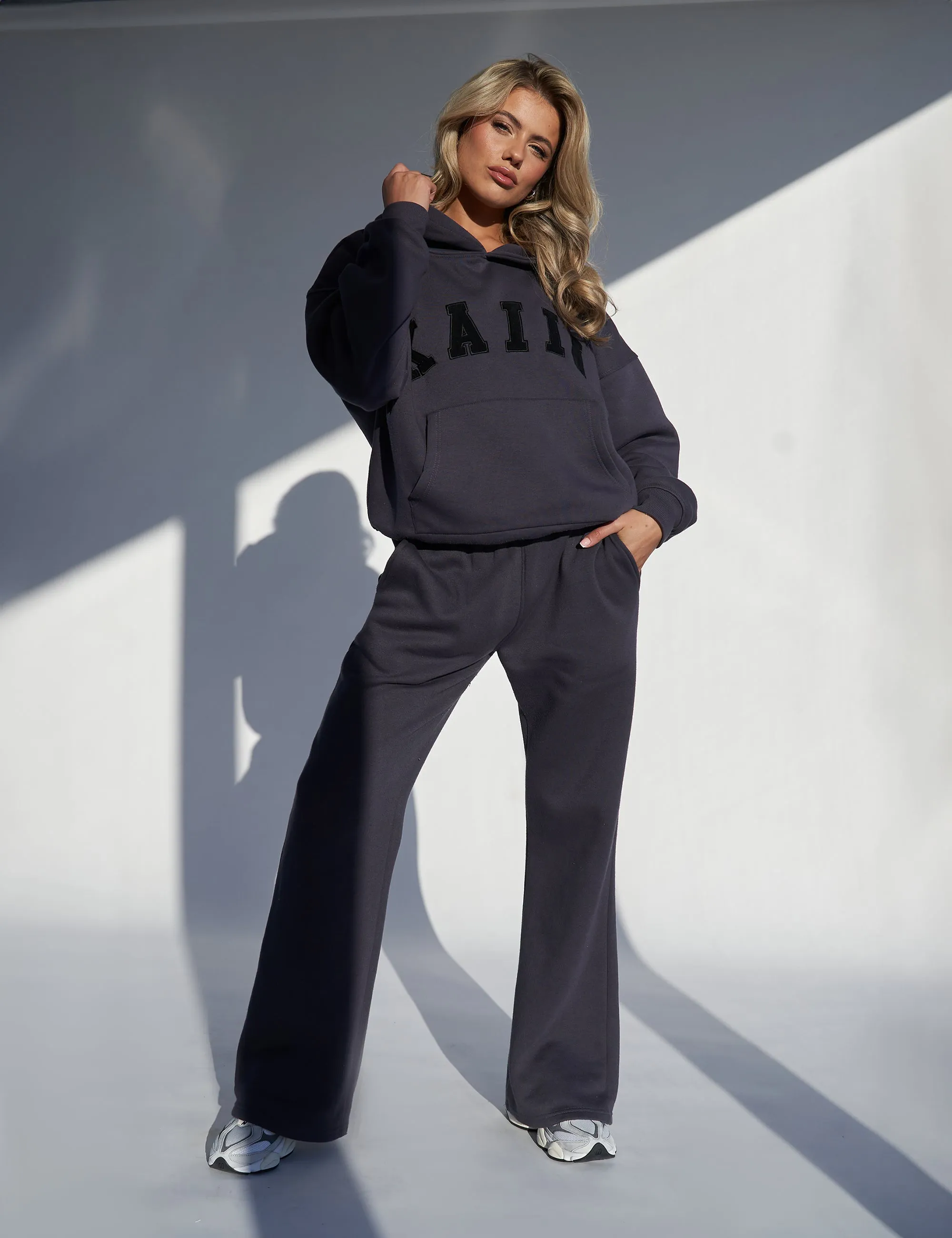 Kaiia Logo Wide Leg Sweat Pants in Dark Grey