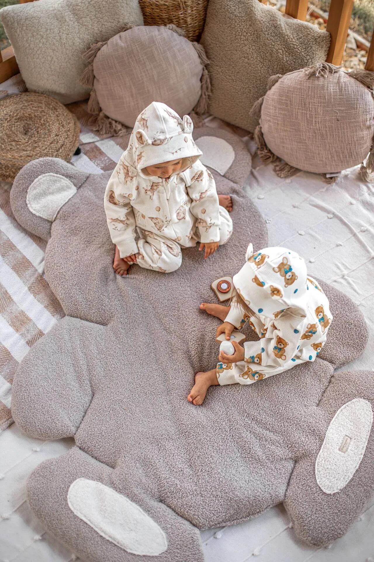 Large Bouclé Baby Floor Playmat "Bear" (4 colours)