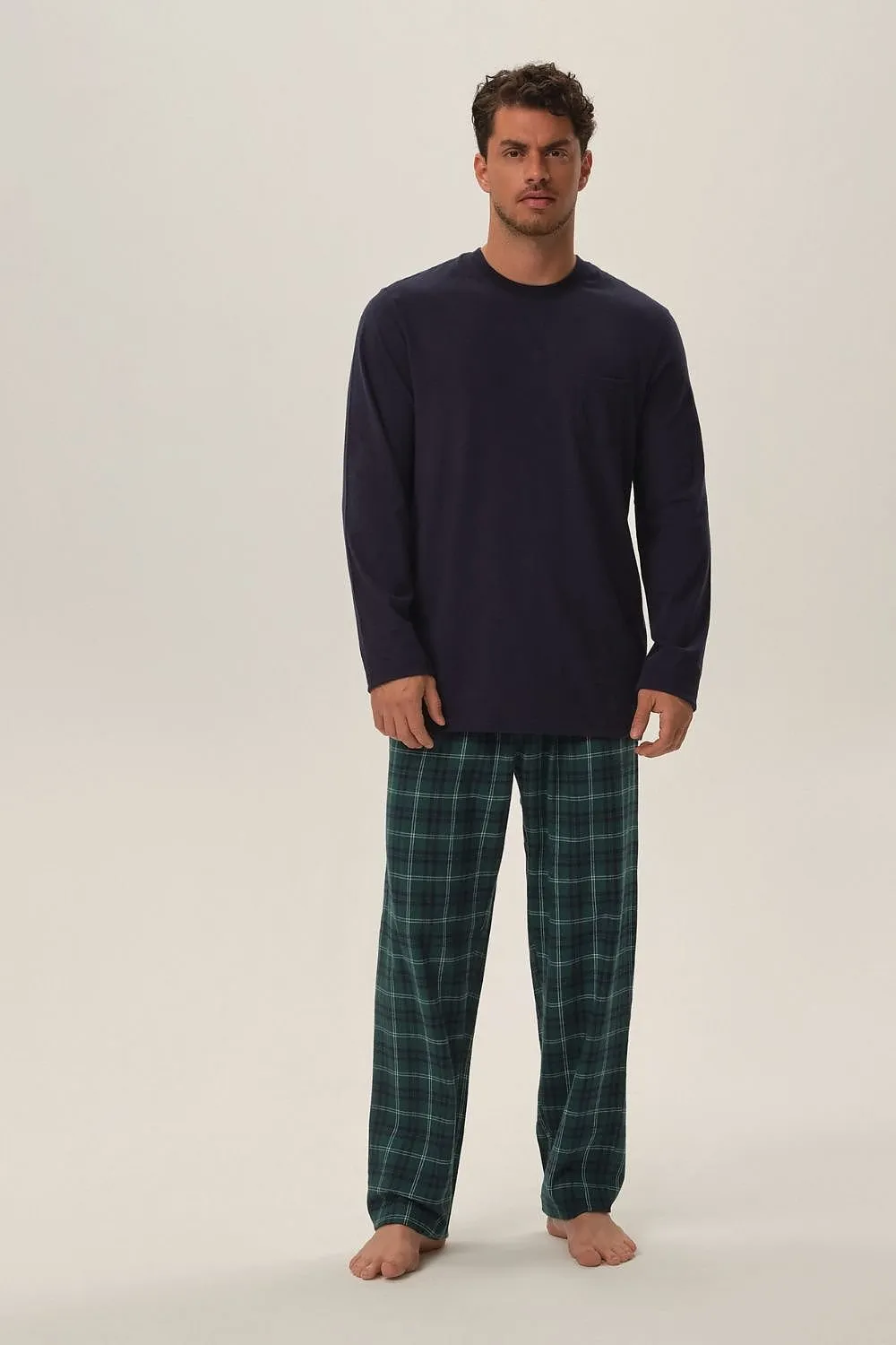 TEEK - Plain Top Plaid Bottoms Pajamas