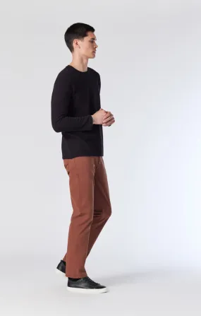 ZACH STRAIGHT LEG PANTS IN DOWNTOWN BROWN TWILL